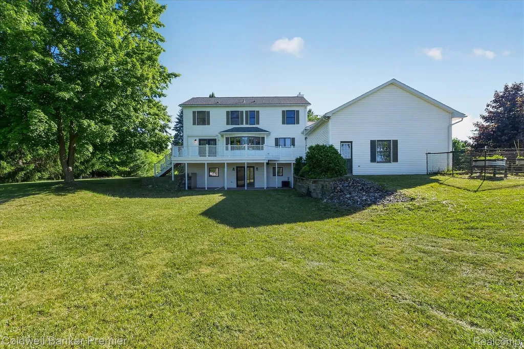 10301 Horseshoe Circle Independence Charter Township MI 48348