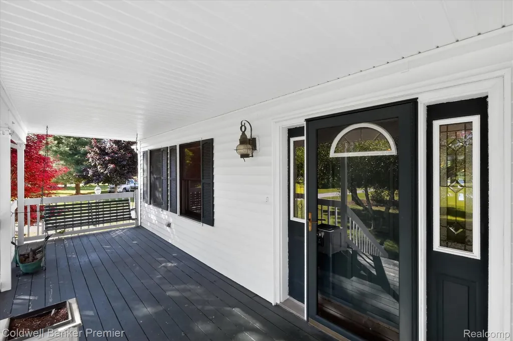 10301 Horseshoe Circle Independence Charter Township MI 48348