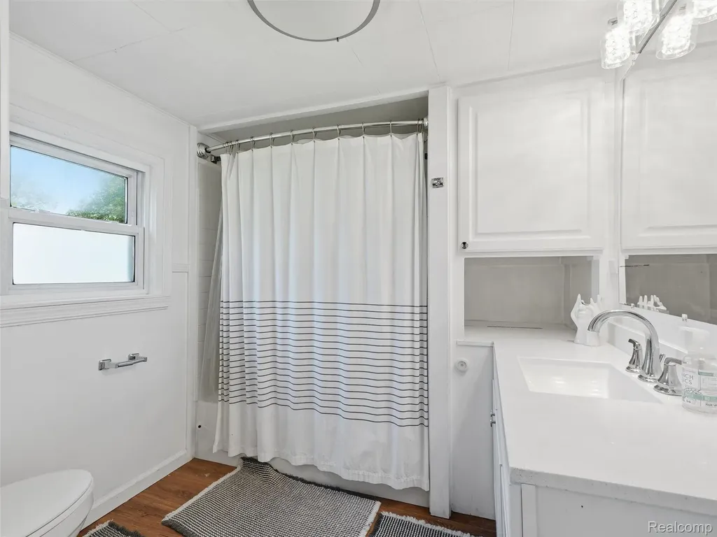 2733 Lovington Drive Troy City MI 48083