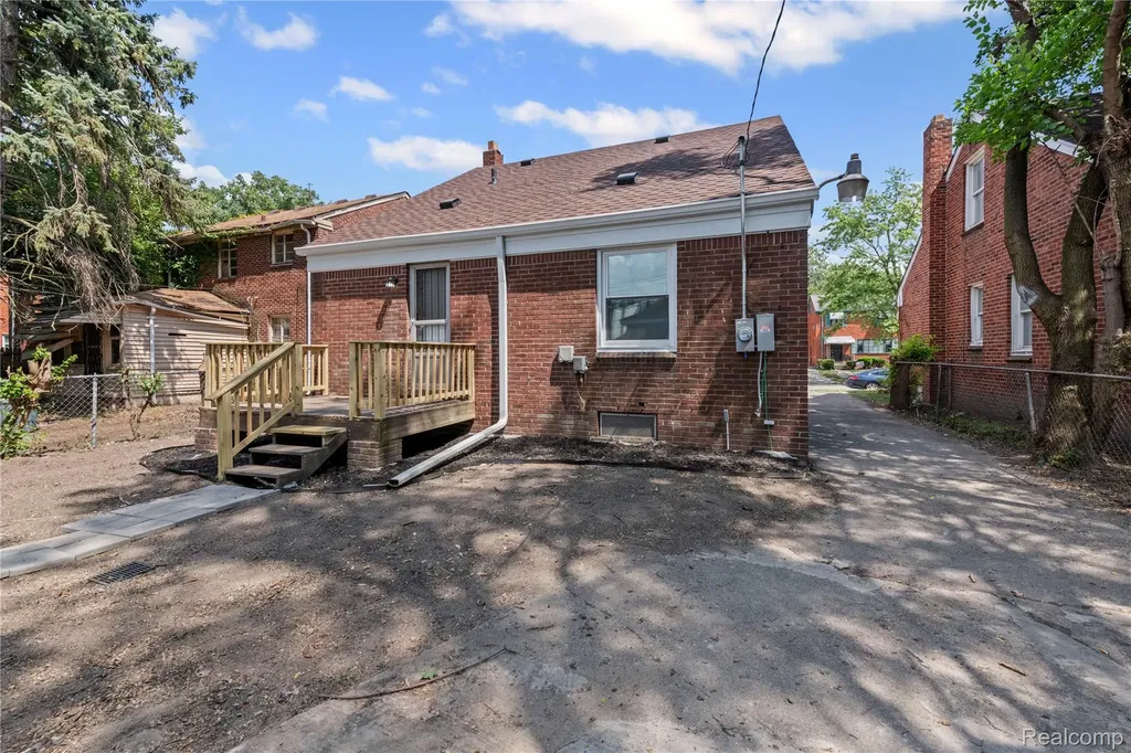 18243 Freeland Street Detroit City MI 48235