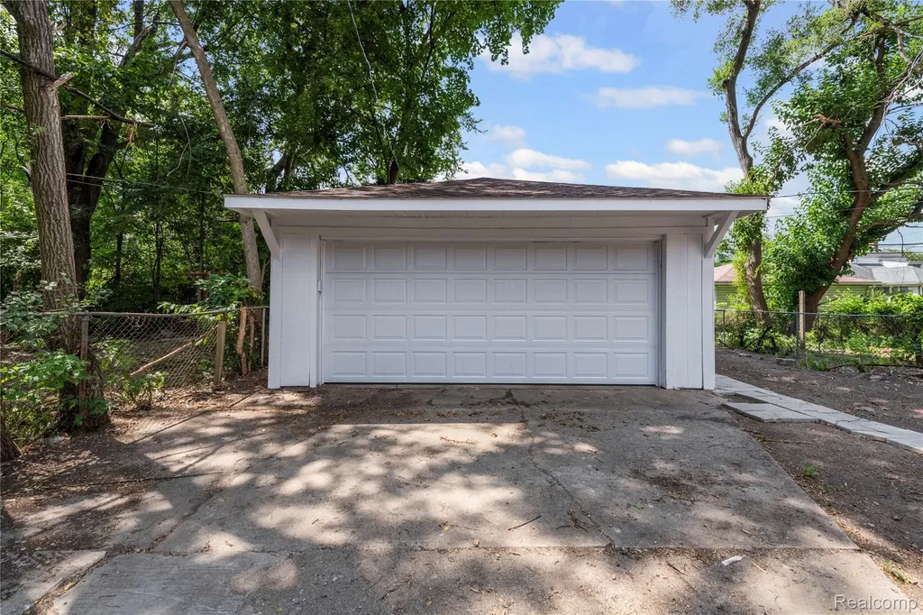 18243 Freeland Street Detroit City MI 48235