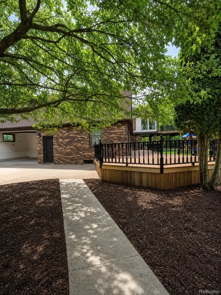 1967 Copas Road Caledonia Charter Township MI 48867
