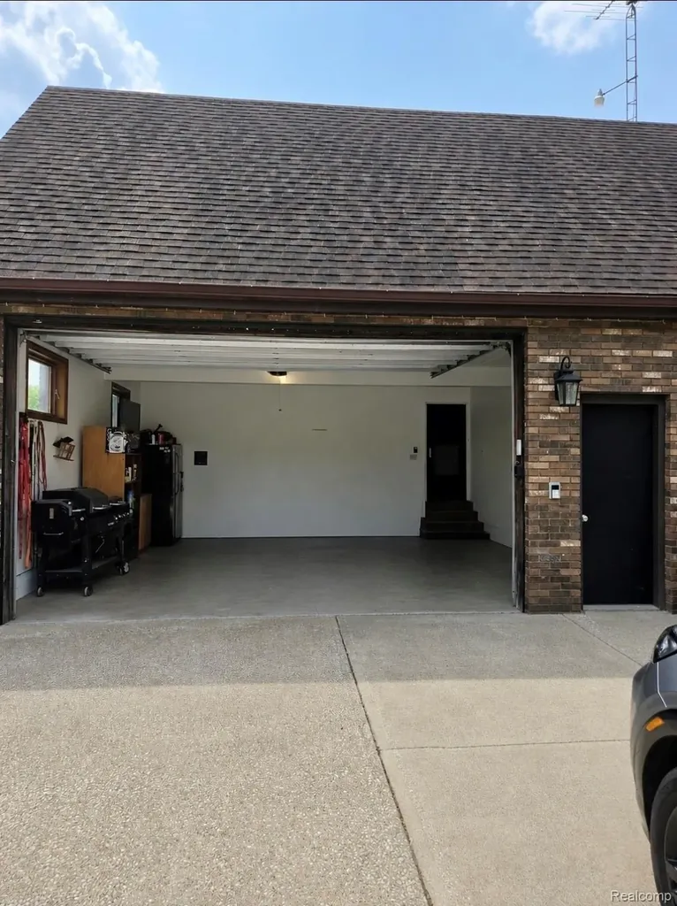 1967 Copas Road Caledonia Charter Township MI 48867