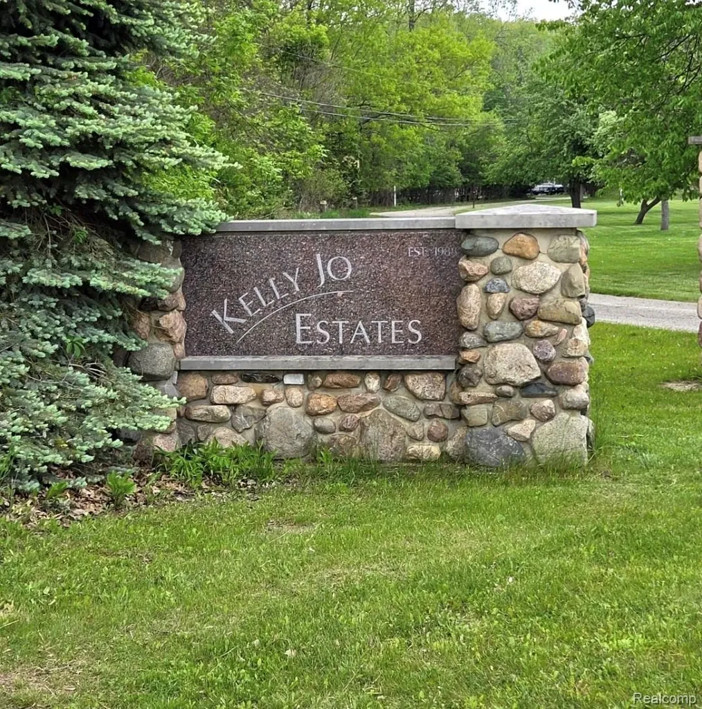 1967 Copas Road Caledonia Charter Township MI 48867