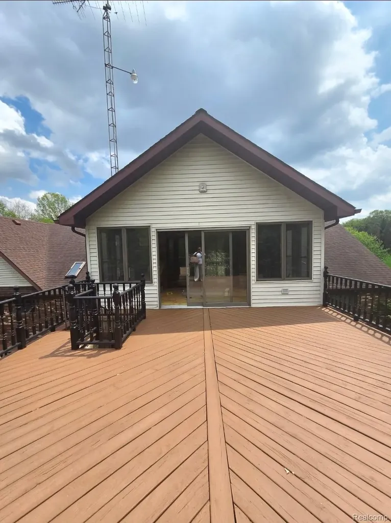 1967 Copas Road Caledonia Charter Township MI 48867