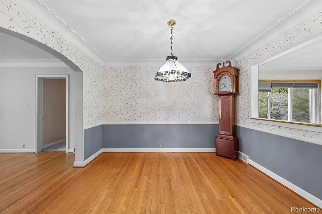 404 Lexington Boulevard Royal Oak City MI 48073