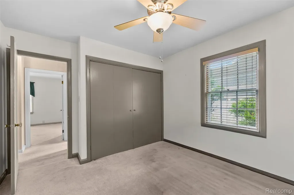 404 Lexington Boulevard Royal Oak City MI 48073