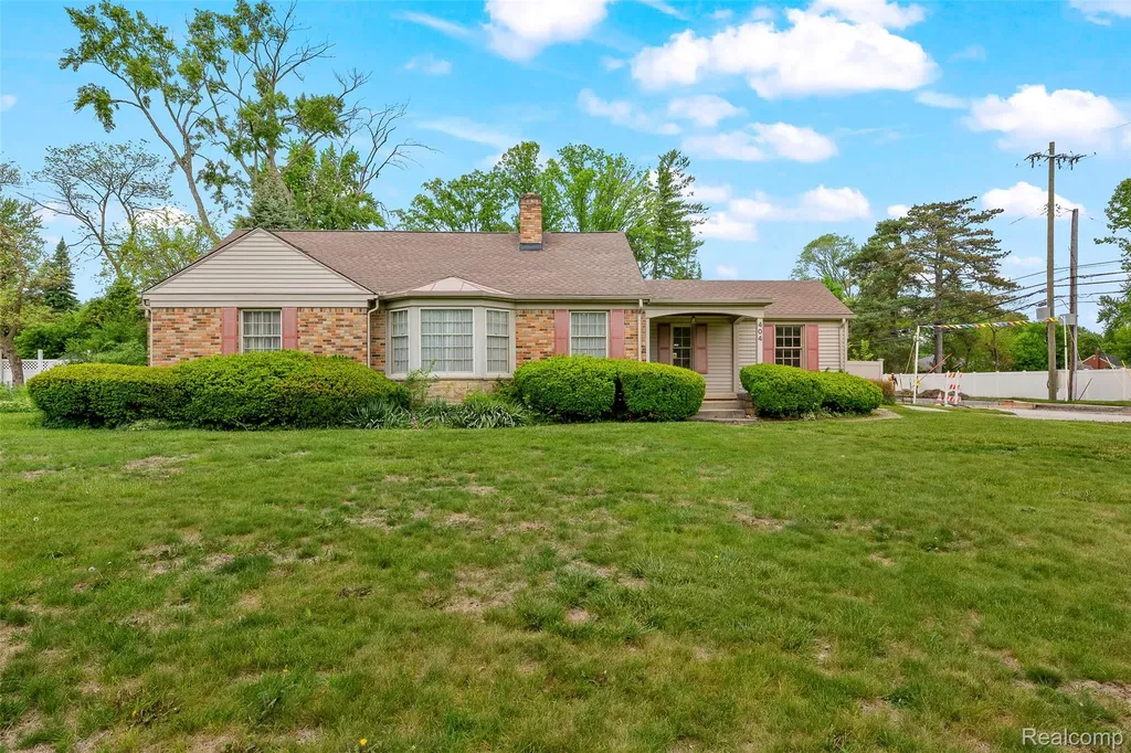 404 Lexington Boulevard Royal Oak City MI 48073