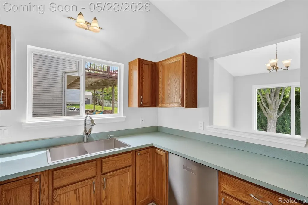 1641 Chelsea Circle Hartland Township MI 48843