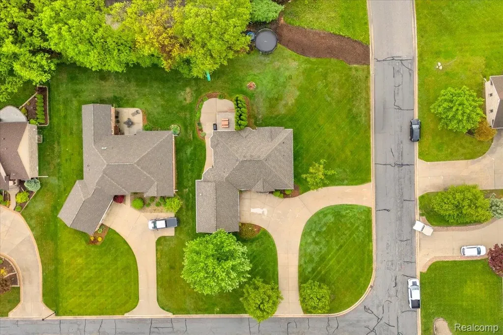 2376 Joseph Tamron Drive W St. Clair Township MI 48079
