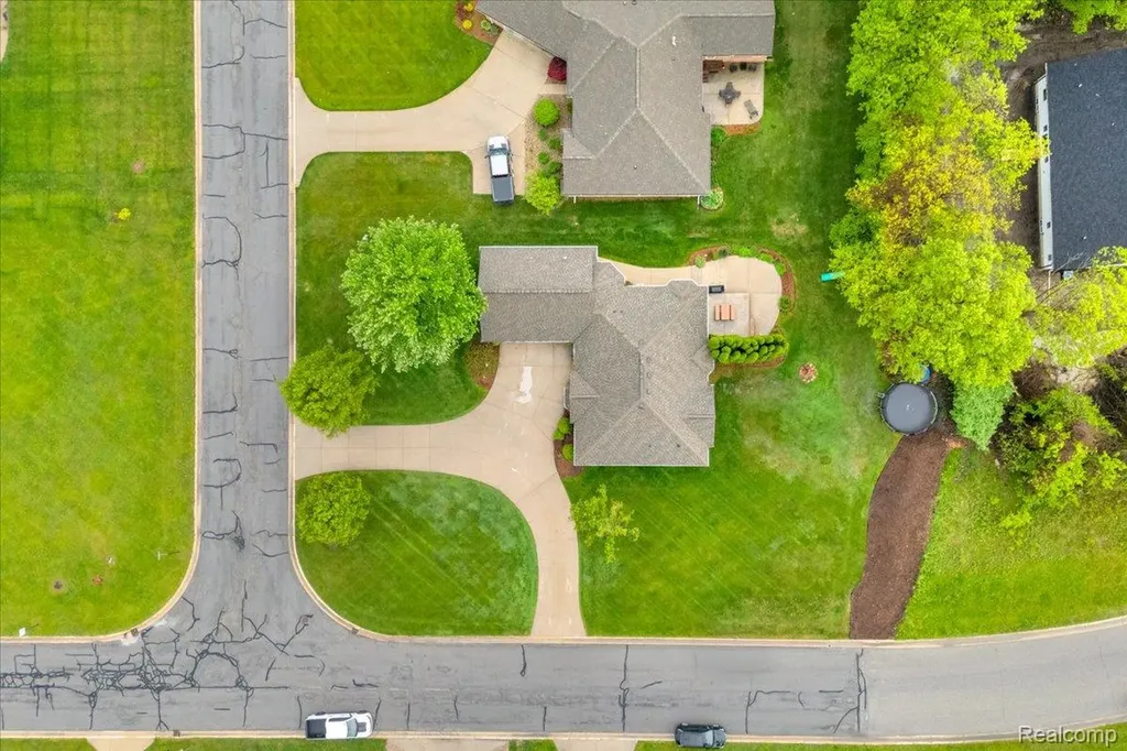 2376 Joseph Tamron Drive W St. Clair Township MI 48079