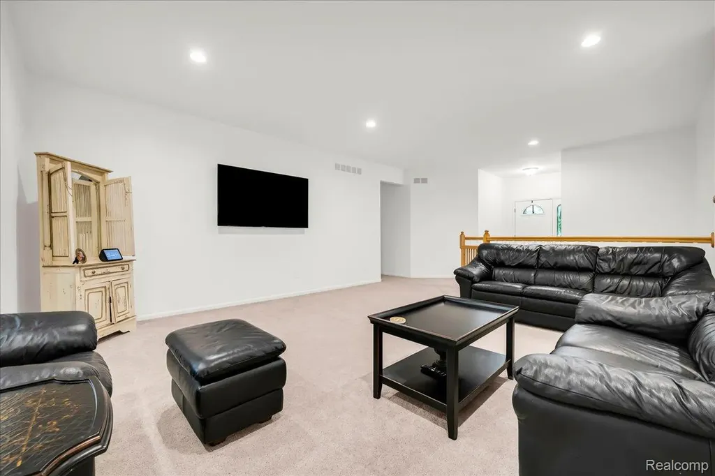 2376 Joseph Tamron Drive W St. Clair Township MI 48079