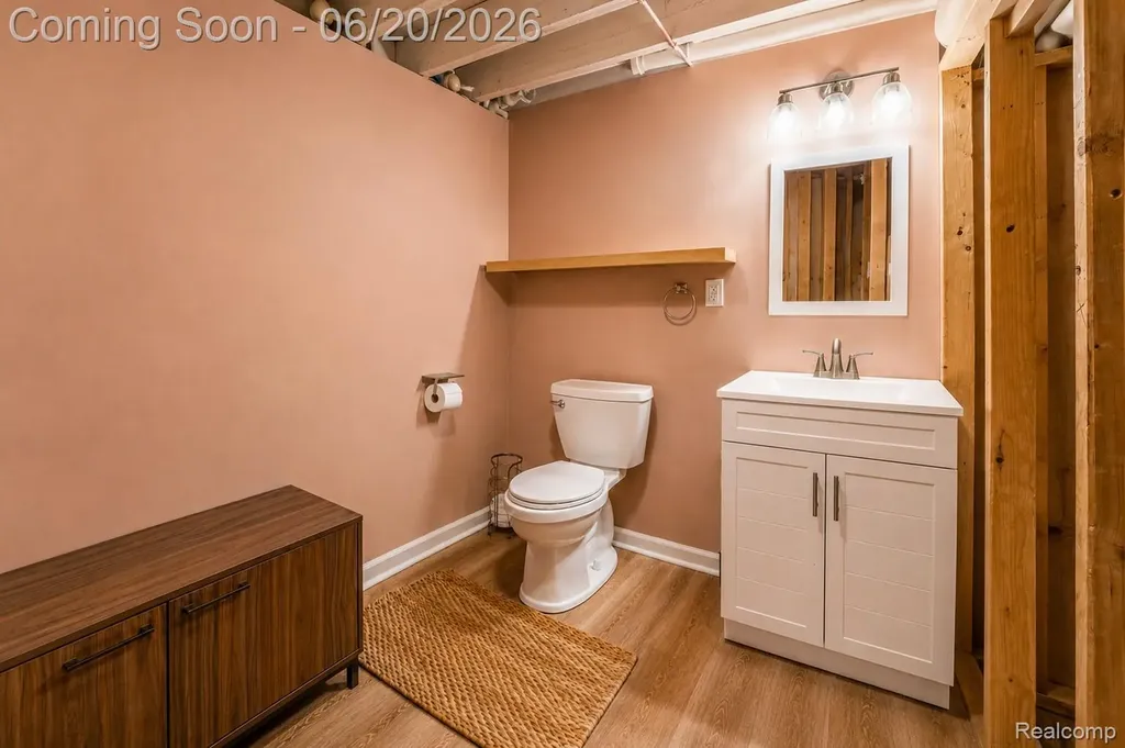 31539 Glen Street Westland City MI 48186