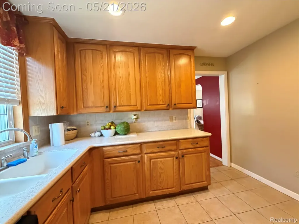 135 S Lafayette Street Dearborn City MI 48124