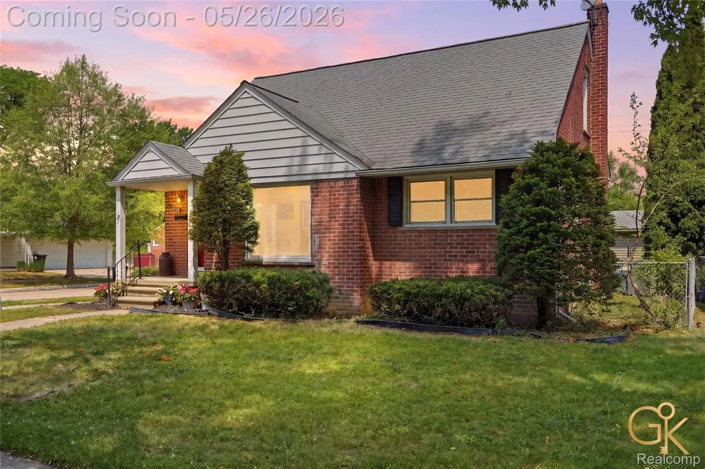 27564 W Chicago Street Livonia City MI 48150