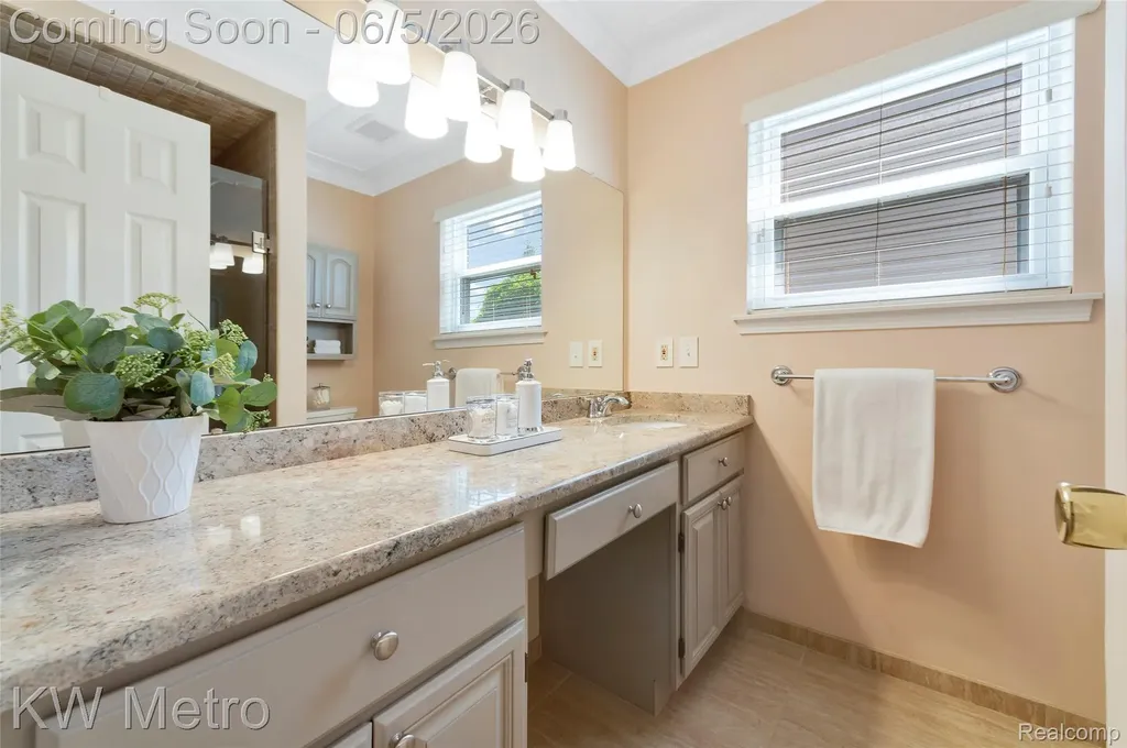 14584 Sundew Lane Sterling Heights City MI 48312