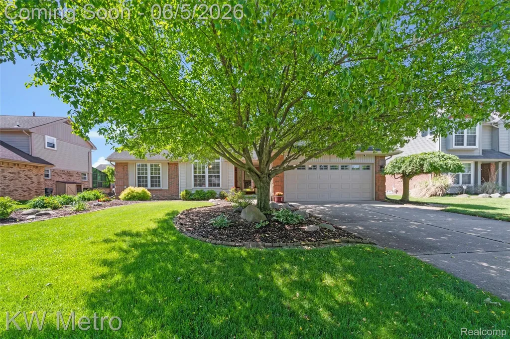 14584 Sundew Lane Sterling Heights City MI 48312