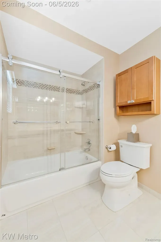 14584 Sundew Lane Sterling Heights City MI 48312