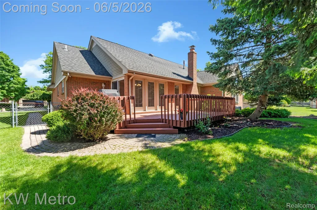 14584 Sundew Lane Sterling Heights City MI 48312