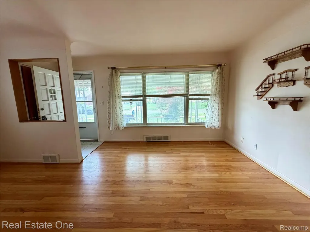12294 Nathaline Street Redford Charter Township MI 48239
