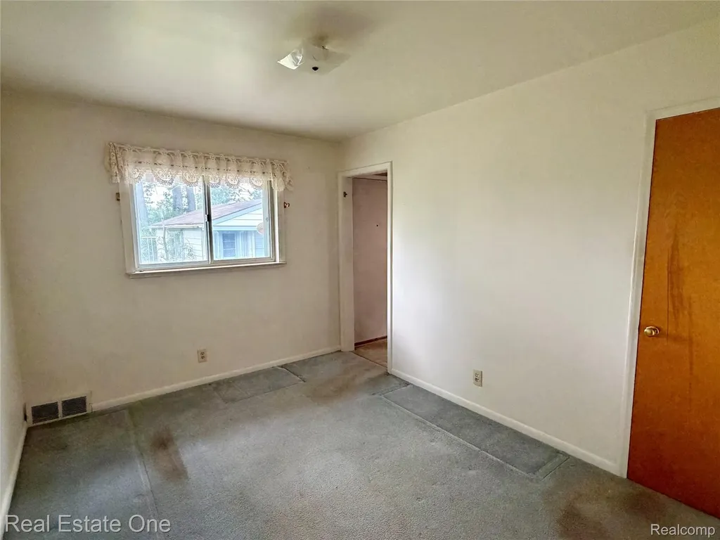 12294 Nathaline Street Redford Charter Township MI 48239