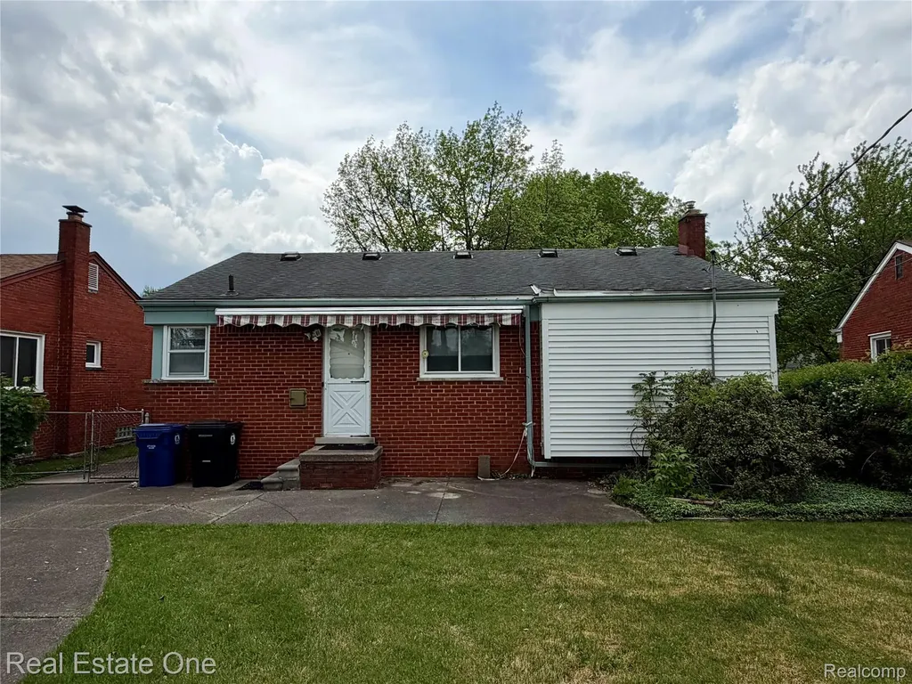 12294 Nathaline Street Redford Charter Township MI 48239