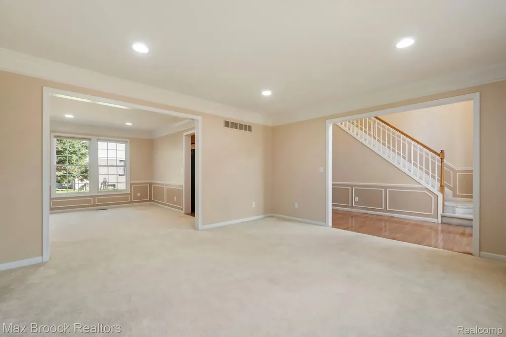 7657 Windgate Circle West Bloomfield Charter Township MI 48323