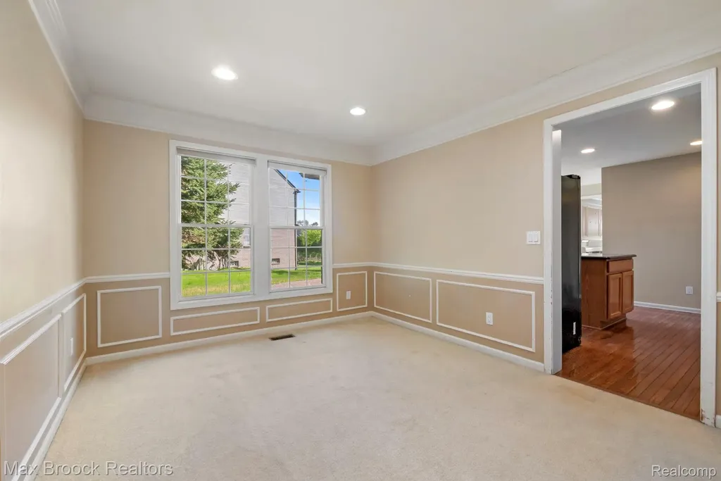 7657 Windgate Circle West Bloomfield Charter Township MI 48323