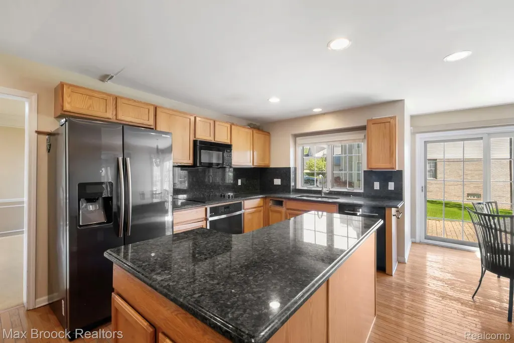 7657 Windgate Circle West Bloomfield Charter Township MI 48323