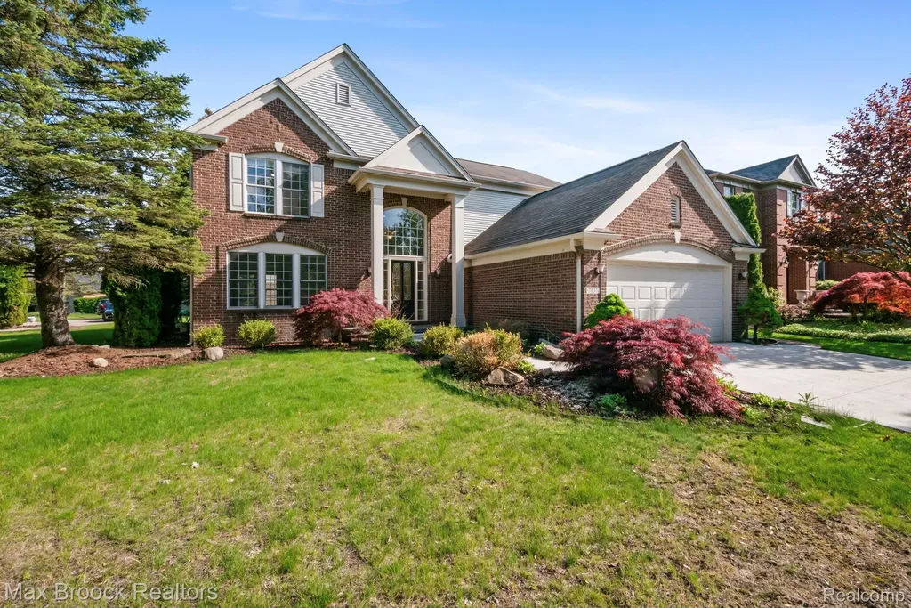 7657 Windgate Circle West Bloomfield Charter Township MI 48323
