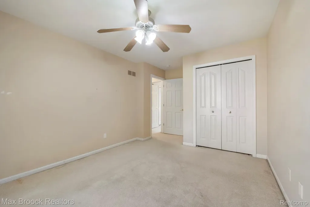 7657 Windgate Circle West Bloomfield Charter Township MI 48323