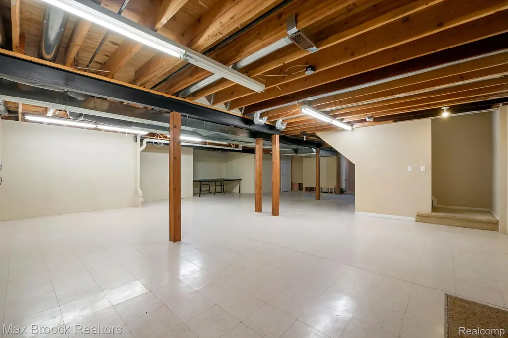 7657 Windgate Circle West Bloomfield Charter Township MI 48323
