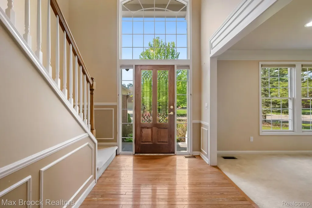 7657 Windgate Circle West Bloomfield Charter Township MI 48323