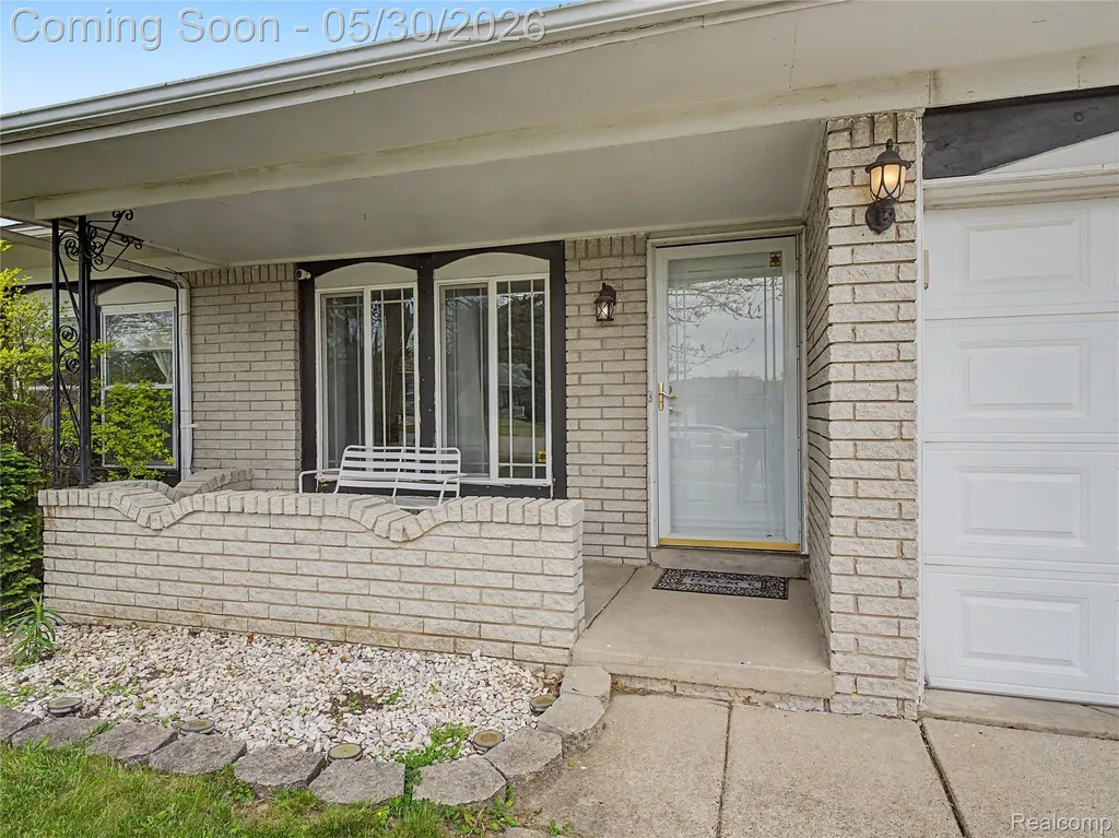 2419 Fox Hill Drive Sterling Heights City MI 48310