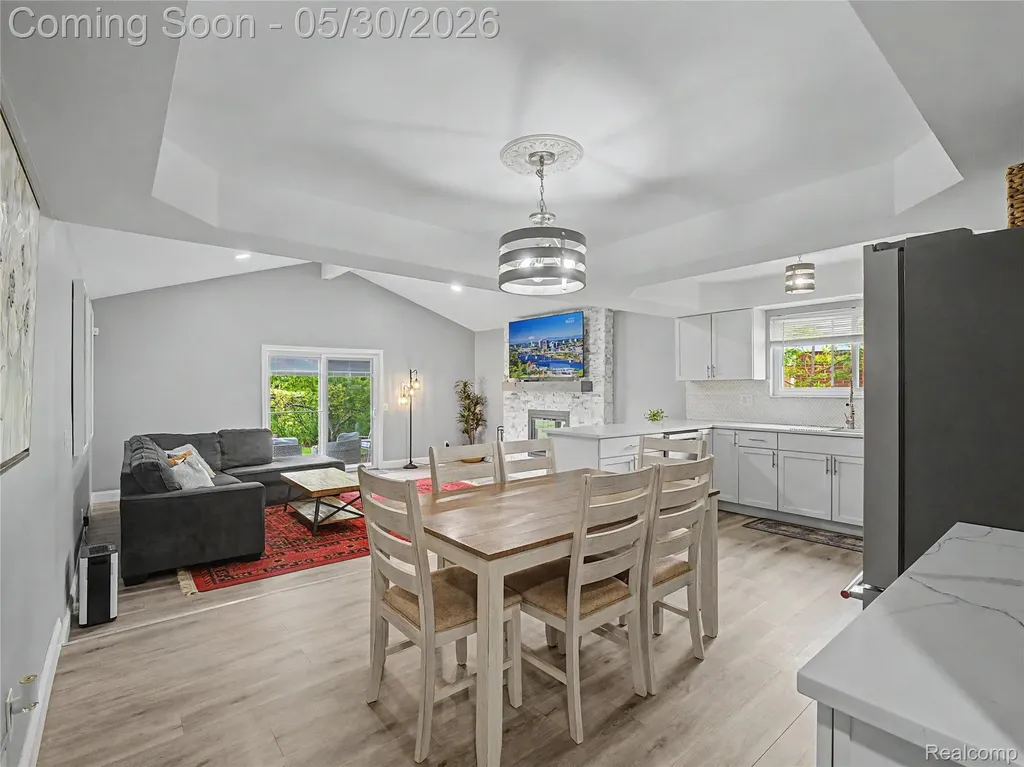 2419 Fox Hill Drive Sterling Heights City MI 48310