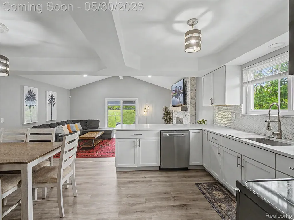 2419 Fox Hill Drive Sterling Heights City MI 48310