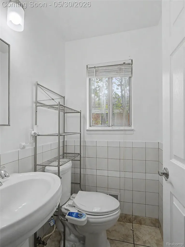 2419 Fox Hill Drive Sterling Heights City MI 48310