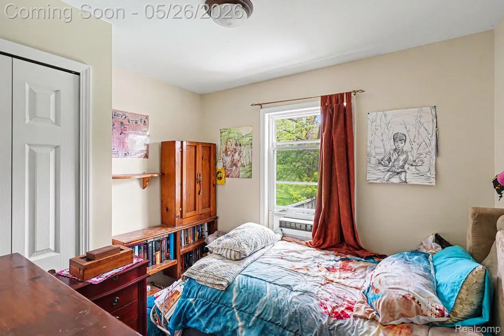 324 George Street Flushing City MI 48433