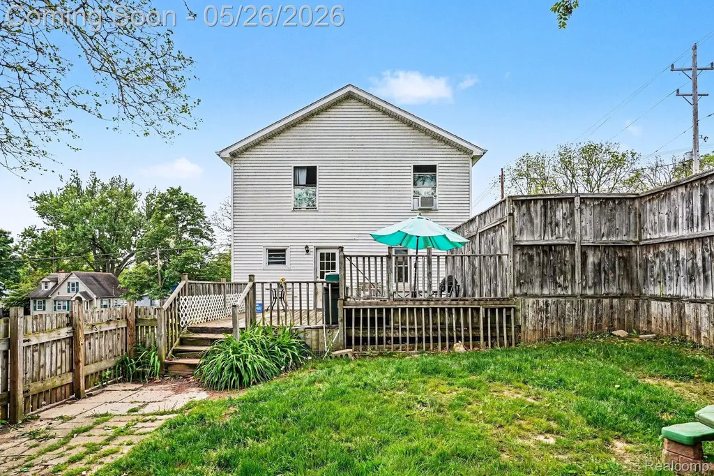 324 George Street Flushing City MI 48433