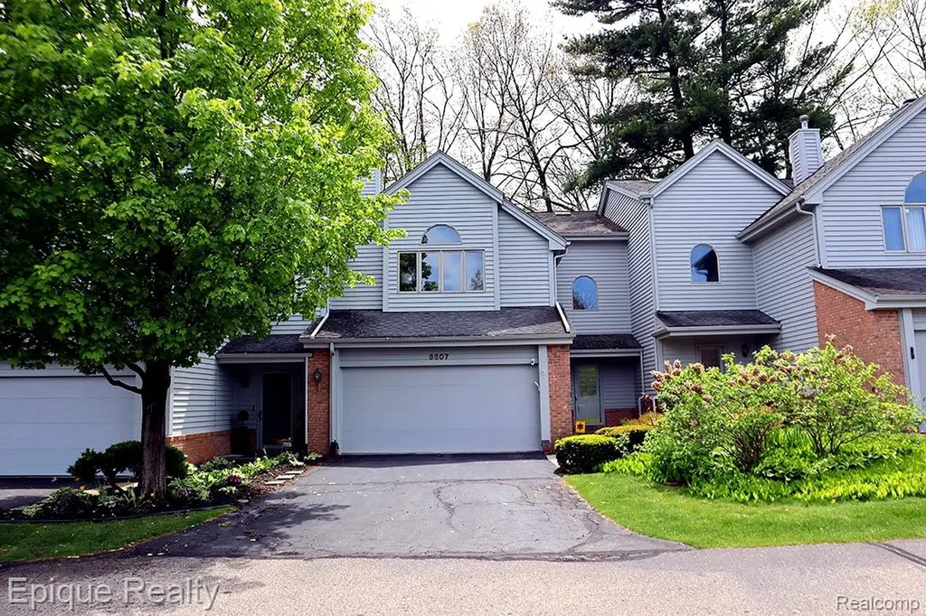6607 Ridgeview Drive Independence Charter Township MI 48346