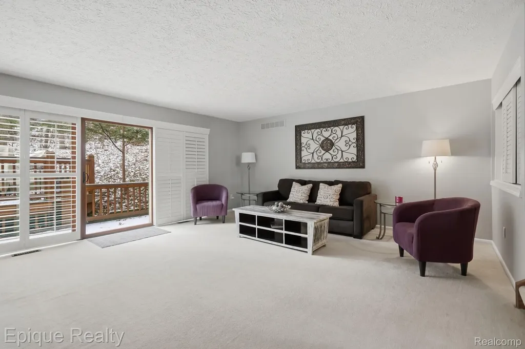 6607 Ridgeview Drive Independence Charter Township MI 48346