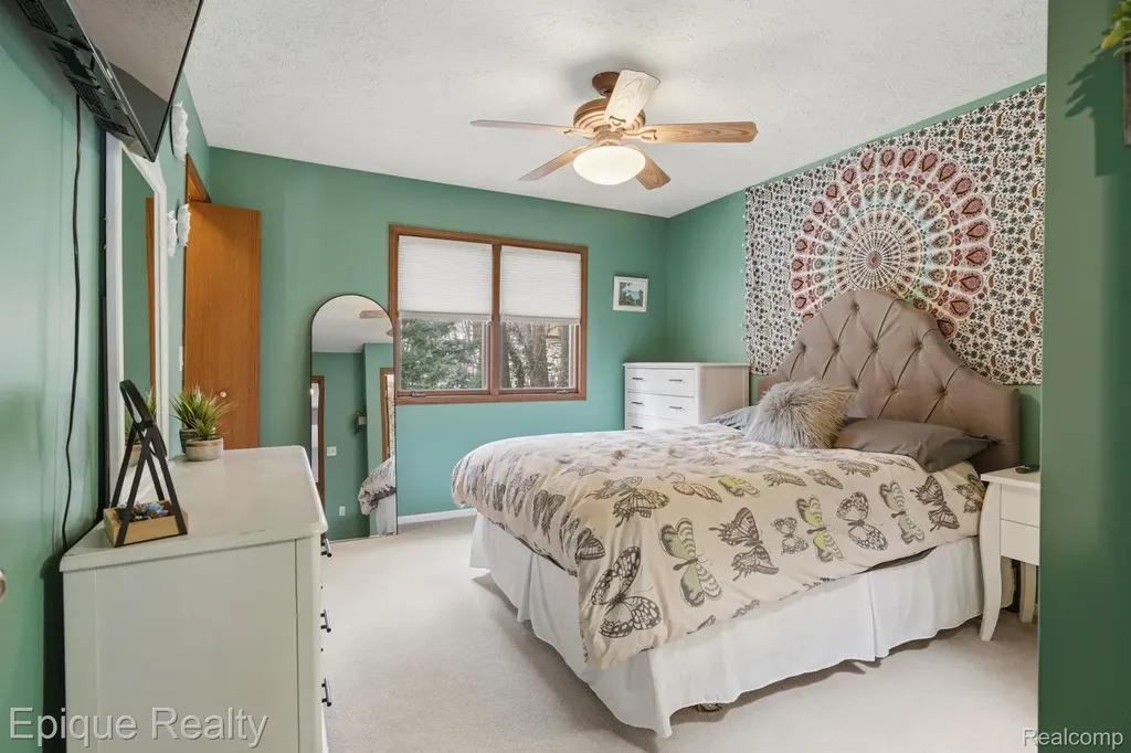 6607 Ridgeview Drive Independence Charter Township MI 48346
