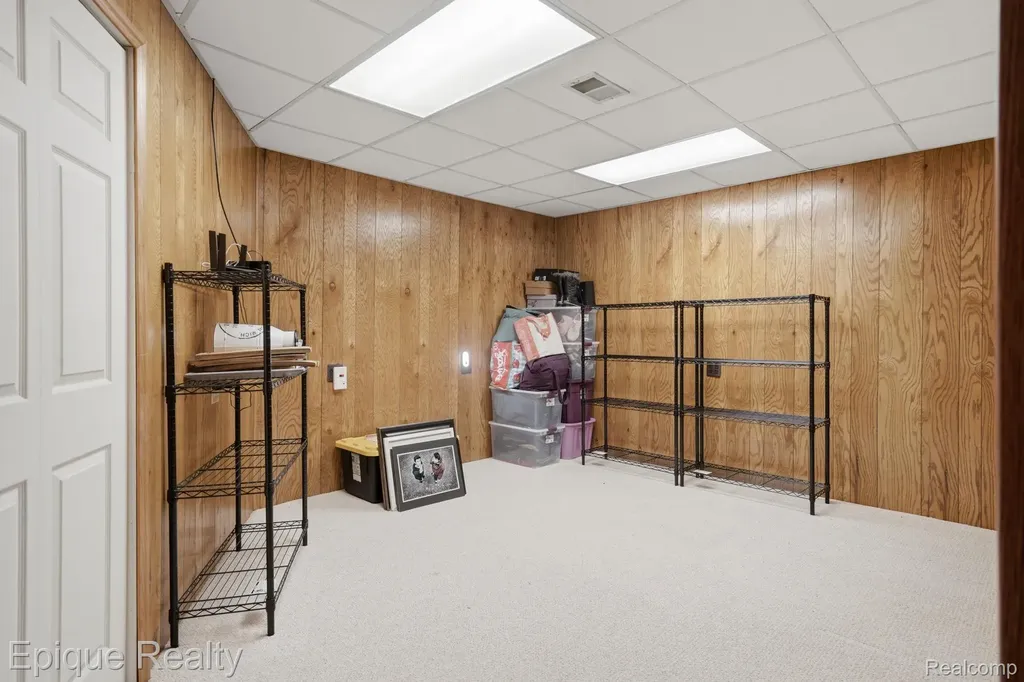 6607 Ridgeview Drive Independence Charter Township MI 48346