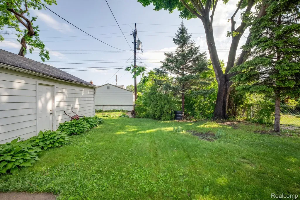 22671 Outer Drive Dearborn City MI 48124