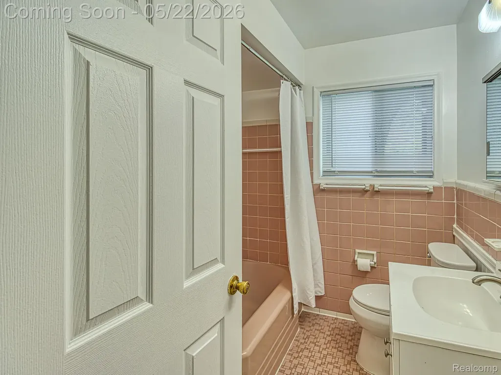 8501 Allen Road Allen Park City MI 48101