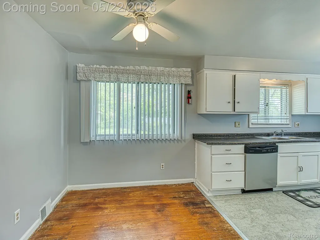 8501 Allen Road Allen Park City MI 48101