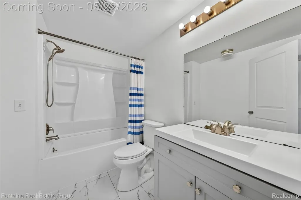 7406 Azalea Court West Bloomfield Charter Township MI 48322