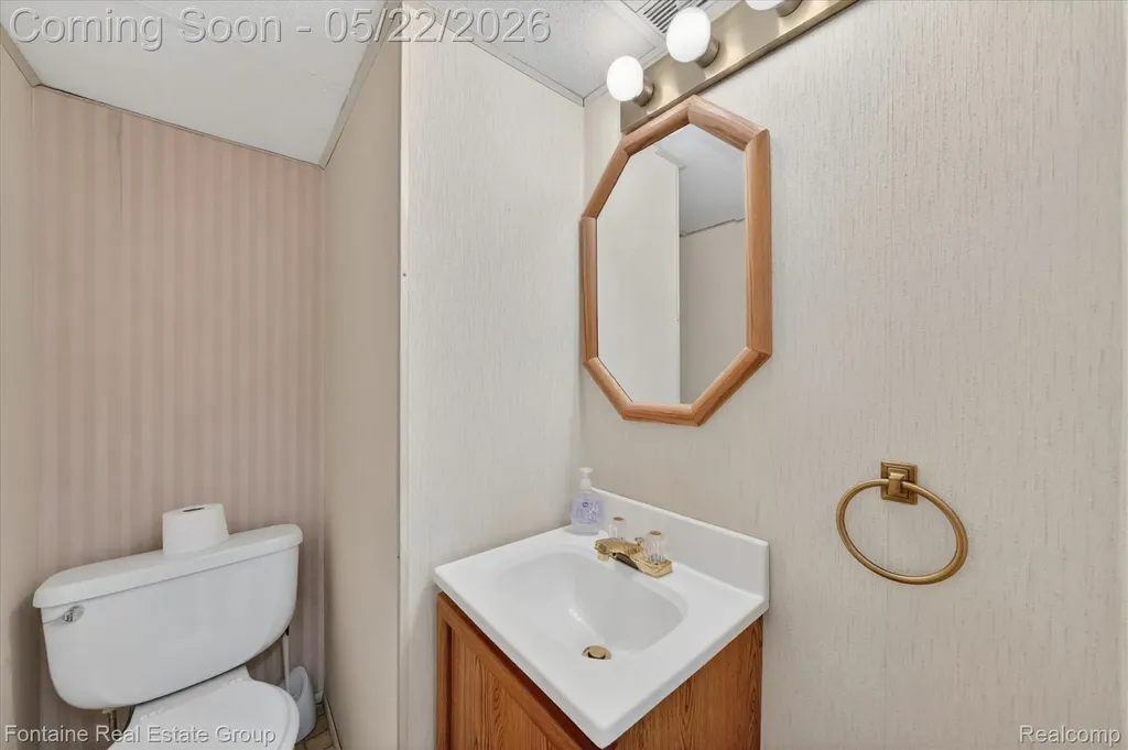 7406 Azalea Court West Bloomfield Charter Township MI 48322