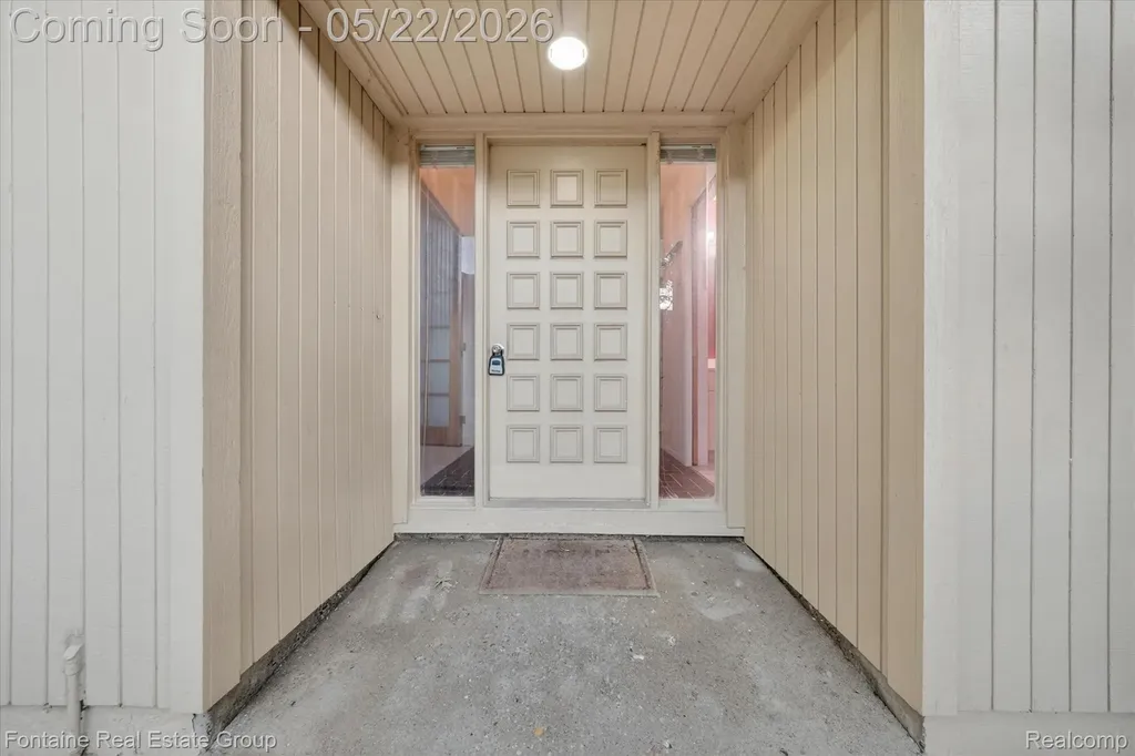 7406 Azalea Court West Bloomfield Charter Township MI 48322