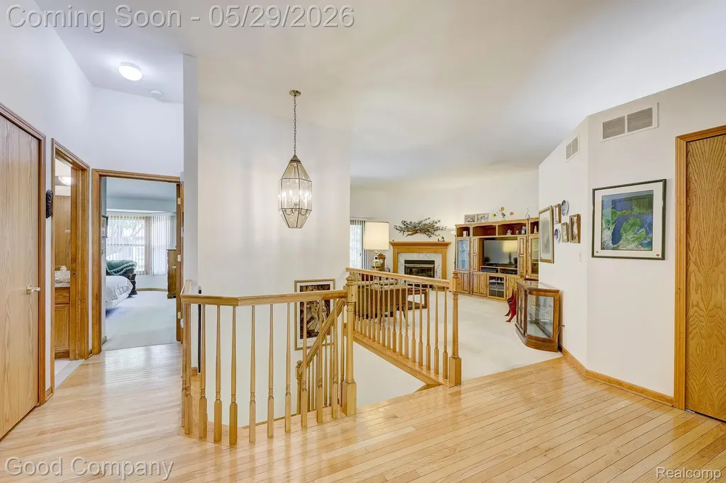 4439 Larkspur Court Warren City MI 48092
